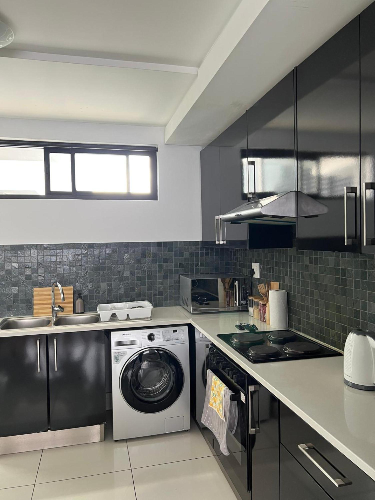 Cosy Apartment In The Heat Of The City Windhoek Extérieur photo